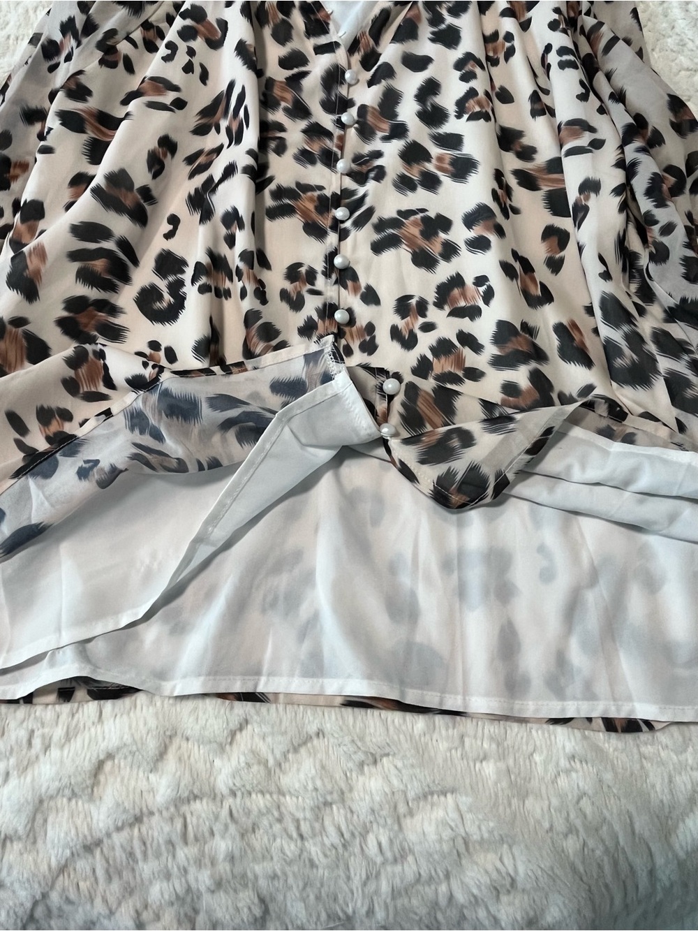 Leopard Print Button-Down Blouse Lined Sheer Size XL - Picture 6 of 10
